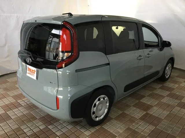 Toyota SIENTA HYBRID X 2025 — миниатюра 3
