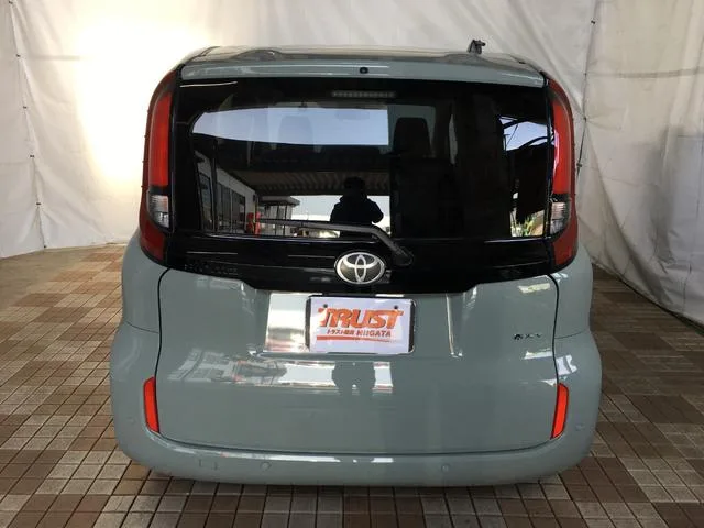 Toyota SIENTA HYBRID X 2025 — миниатюра 4
