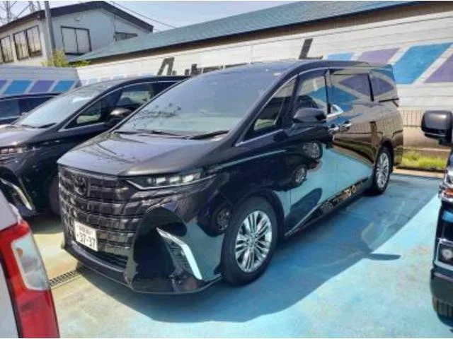 Toyota Alphard Z 2025 — фото 1, купить с доставкой в Москву