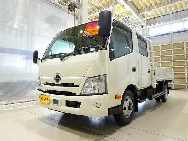 Hino DUTRO HIGH FLOOR 2025 — фото 1, купить с доставкой в Москву