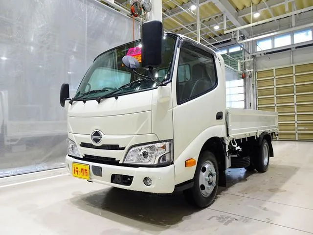 Hino DUTRO 2025 — фото 1, купить с доставкой в Москву