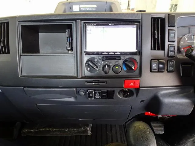 Isuzu ELF TRUCK HIGH FLOOR 2023 — миниатюра 3