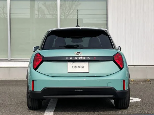 MINI MINI COOPER S FAVOURED TRIM 2025 — миниатюра 2