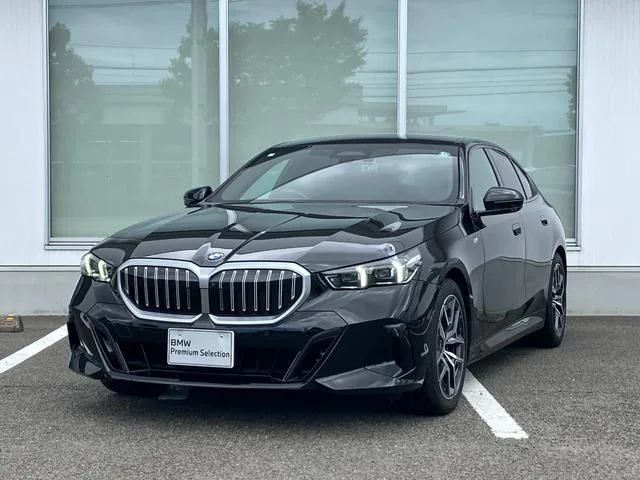 BMW 5 SERIES 523i M-SPORT 2023 — фото 1, купить с доставкой в Москву