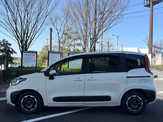 Toyota SIENTA HYBRID Z 2024 — миниатюра 4