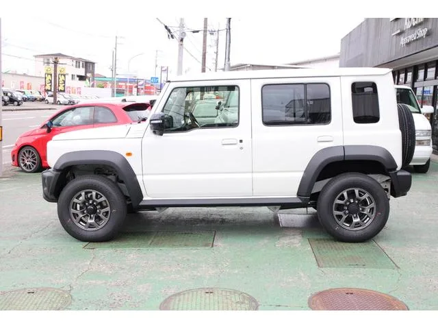 Suzuki JIMNY NOMADE FC 2026 — миниатюра 3