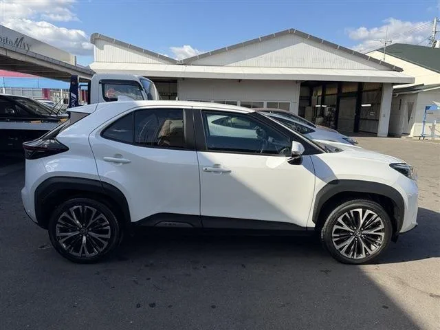 Toyota YARIS CROSS Z 2024 — миниатюра 2