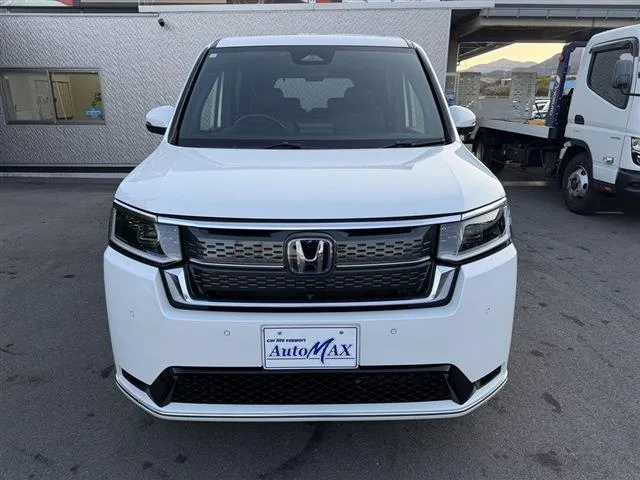 Honda STEPWAGON E:HEV SPADA PREMIUM LINE 2024 — миниатюра 3