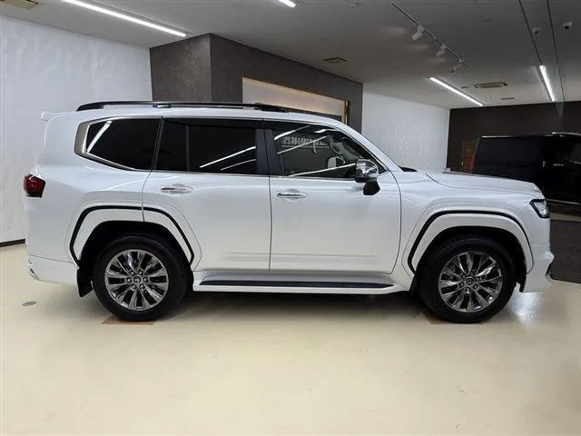 Toyota Land Cruiser ZX 2023 — миниатюра 2