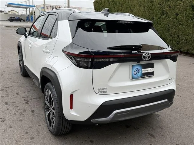 Toyota YARIS CROSS HYBRID Z ADVENTURE 2026 — миниатюра 5