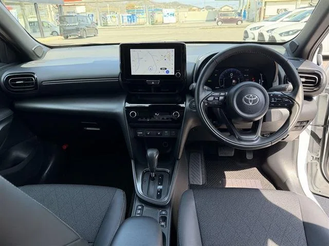 Toyota YARIS CROSS HYBRID Z 2025 — миниатюра 5
