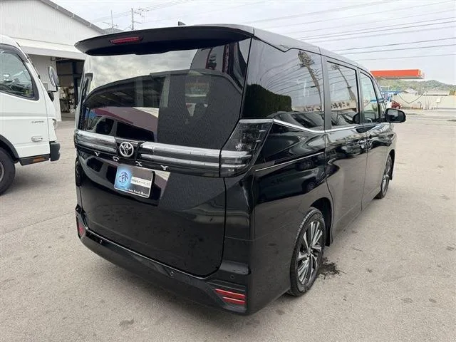 Toyota VOXY S-Z 2024 — миниатюра 3