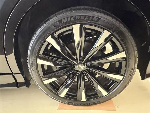 Toyota CROWN CROSSOVER RS ADVANCED 2024 — миниатюра 4