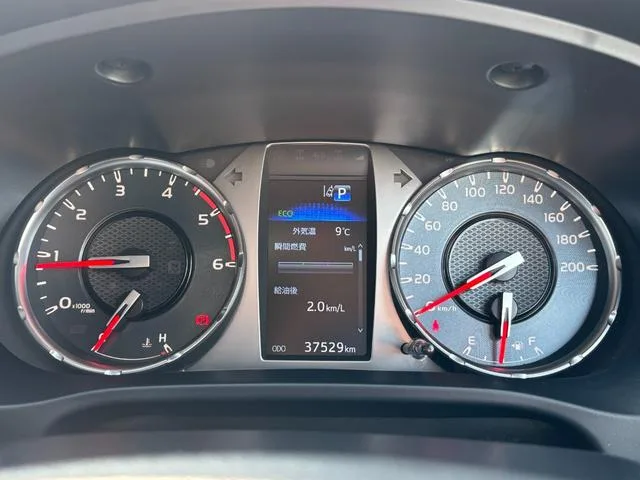 Toyota HILUX Z GR SPORT 2023 — миниатюра 3