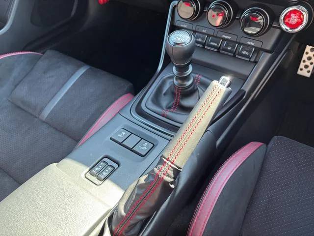 Subaru BRZ STI SPORT 2024 — миниатюра 4