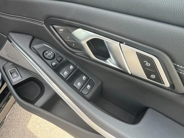 BMW 3 Series 320D X DRIVE TOURING M-SPORT 2023 — миниатюра 5