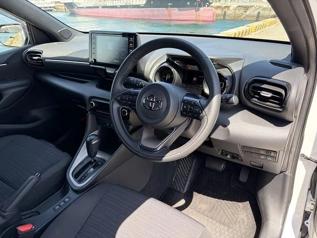 Toyota Yaris HYBRID Z 2023 — миниатюра 3