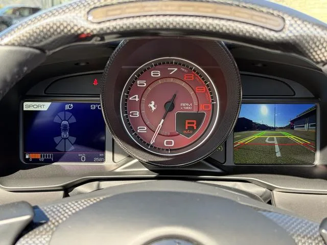 Ferrari F8 Spider BASE GRADE 2022 — миниатюра 3