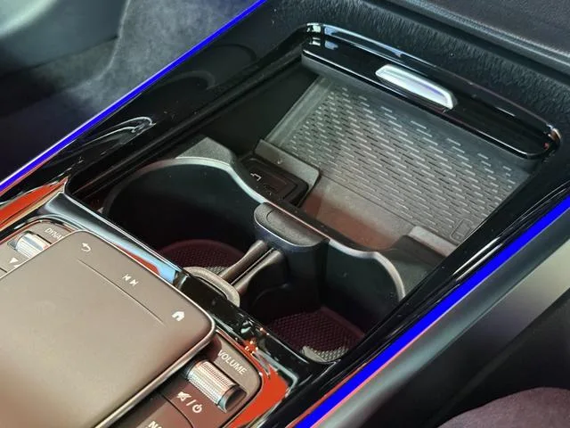 Mercedes-Benz GLB GLB200D 4MATIC AMG LINE PACKAGE 2023 — миниатюра 4