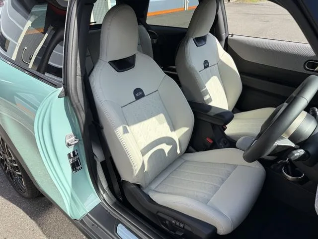MINI MINI COOPER C FAVOURED TRIM 2024 — миниатюра 2