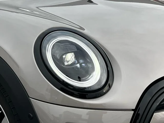 MINI MINI COOPER D CAMDEN EDITION 2024 — миниатюра 4