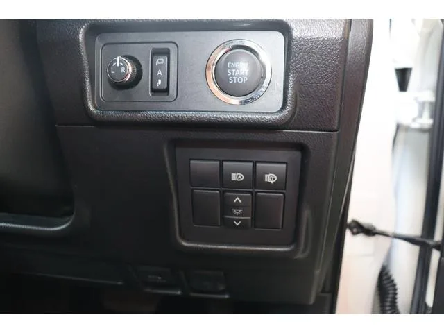Toyota LAND CRUISER PRADO TX L PACKAGE 70TH ANNIVERSARY LIMITED 2022 — миниатюра 4