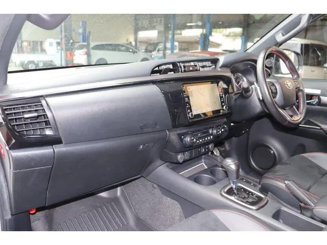 Toyota HILUX Z GR SPORT 2022 — миниатюра 3