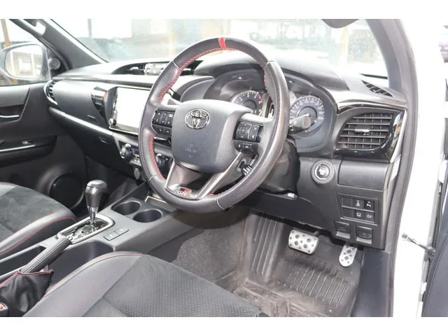 Toyota HILUX Z GR SPORT 2022 — миниатюра 4