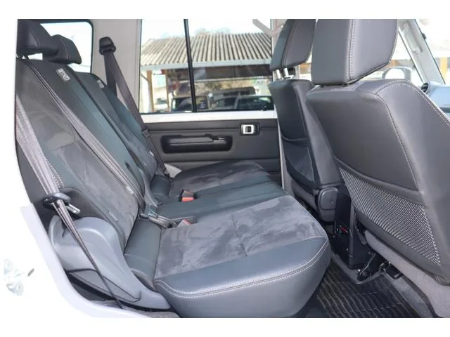 Toyota Landcruiser 70 AX 2025 — миниатюра 5