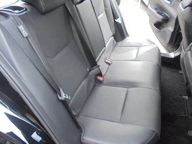 Toyota Prius Z 2023 — миниатюра 4