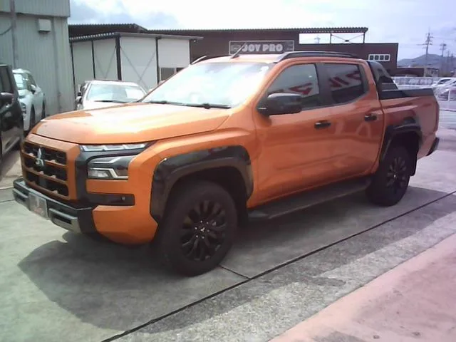 Mitsubishi TRITON GSR 2024 — фото 1, купить с доставкой в Москву
