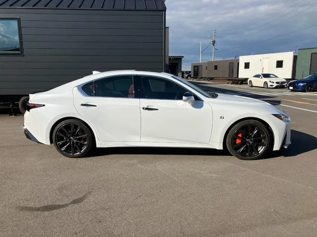 Lexus IS IS300H F SPORT 2023 — миниатюра 4