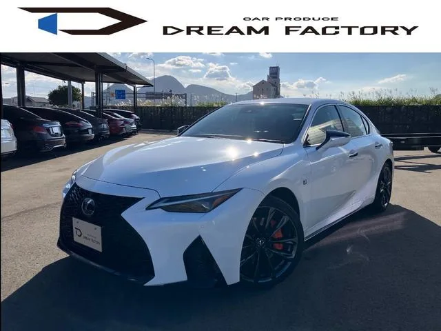 Lexus IS IS300H F SPORT 2023 — фото 1, купить с доставкой в Москву