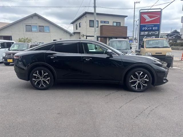 Toyota CROWN CROSSOVER G 2023 — миниатюра 2