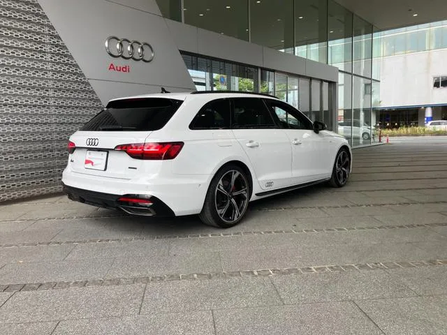 Audi A4 AVANT S-LINE COMPETITION PLUS 2024 — миниатюра 2