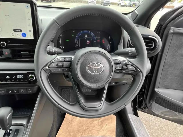 Toyota Yaris HYBRID Z 2026 — миниатюра 4