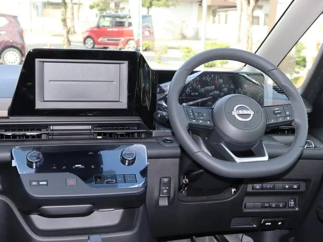 Nissan SERENA E-POWER HIGHWAY STAR V 2024 — миниатюра 2