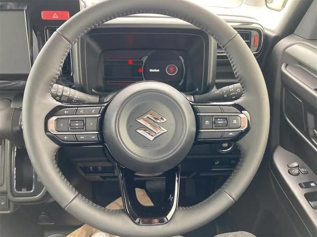 Suzuki SPACIA GEAR HYBRID XZ 2024 — миниатюра 4