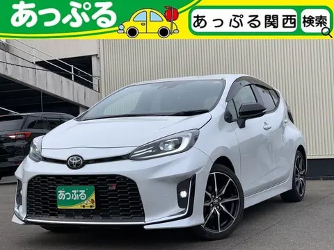 Toyota AQUA 2024 buy in Moscow