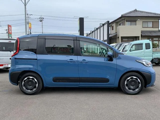 Toyota SIENTA HYBRID Z 2025 — миниатюра 3