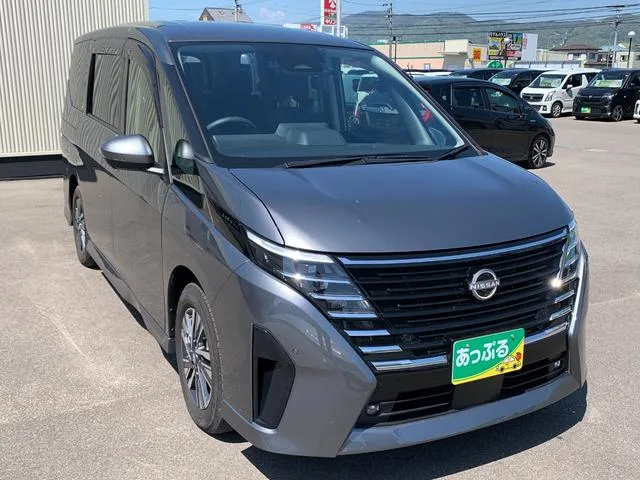 Nissan SERENA E-POWER HIGHWAY STAR V 2024 — миниатюра 2