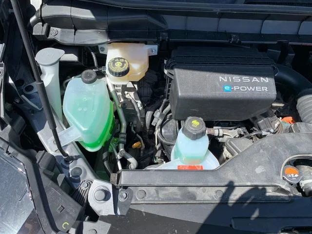 Nissan SERENA E-POWER HIGHWAY STAR V 2024 — миниатюра 4
