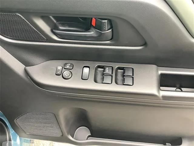 Suzuki SPACIA GEAR HYBRID XZ 2024 — миниатюра 3