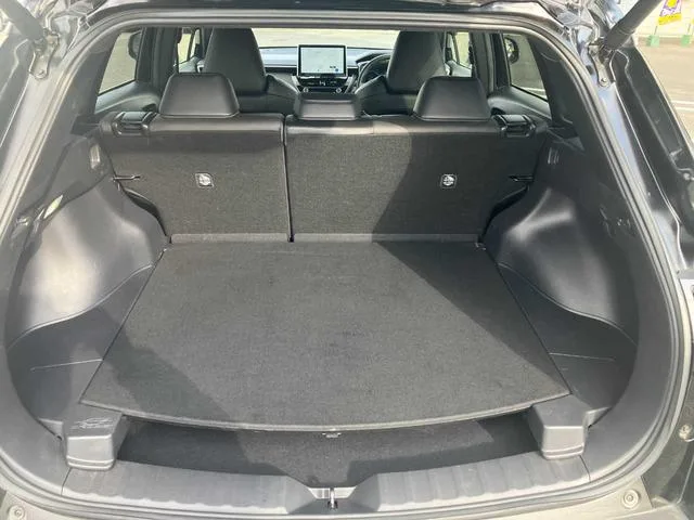 Toyota CorollaCross HYBRID Z 2024 — миниатюра 5