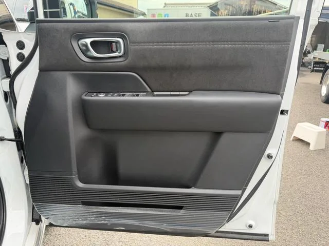 Honda STEPWAGON E:HEV SPADA PREMIUM LINE 2023 — миниатюра 4