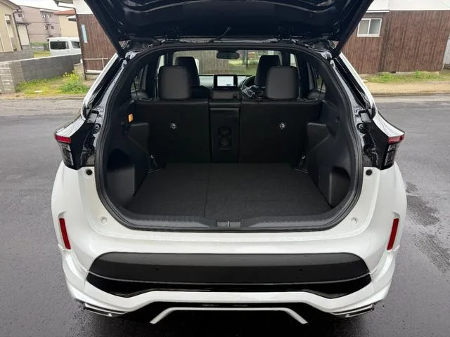 Toyota YARIS CROSS HYBRID Z 2026 — миниатюра 4