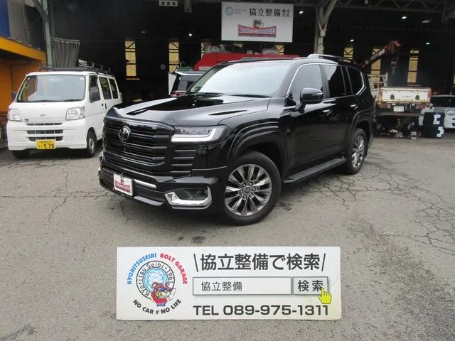 Toyota Land Cruiser ZX 2023 — фото 1, купить с доставкой в Москву