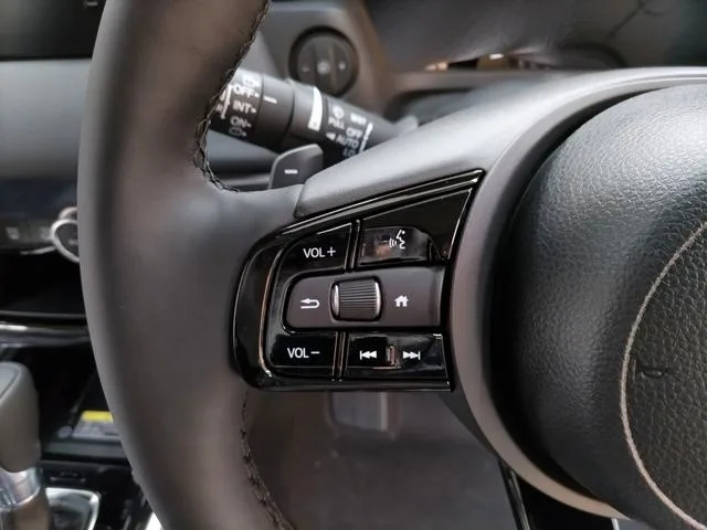 Honda VEZEL E:HEV Z 2025 — миниатюра 4