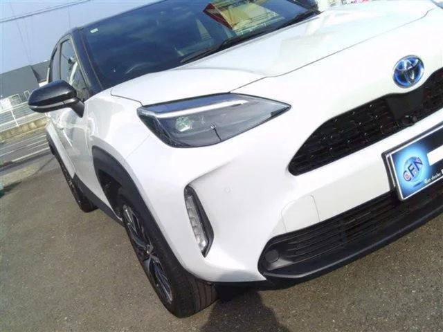 Toyota YARIS CROSS HYBRID Z 2024 — миниатюра 4