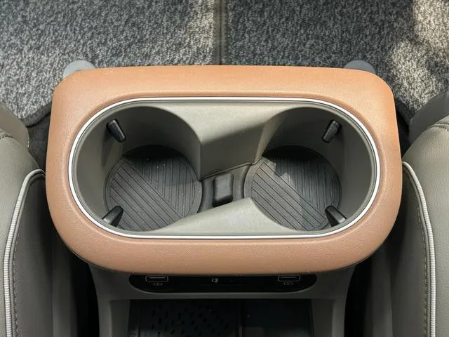 Hyundai IONIQ 5 LOUNGE AWD 2022 — миниатюра 4